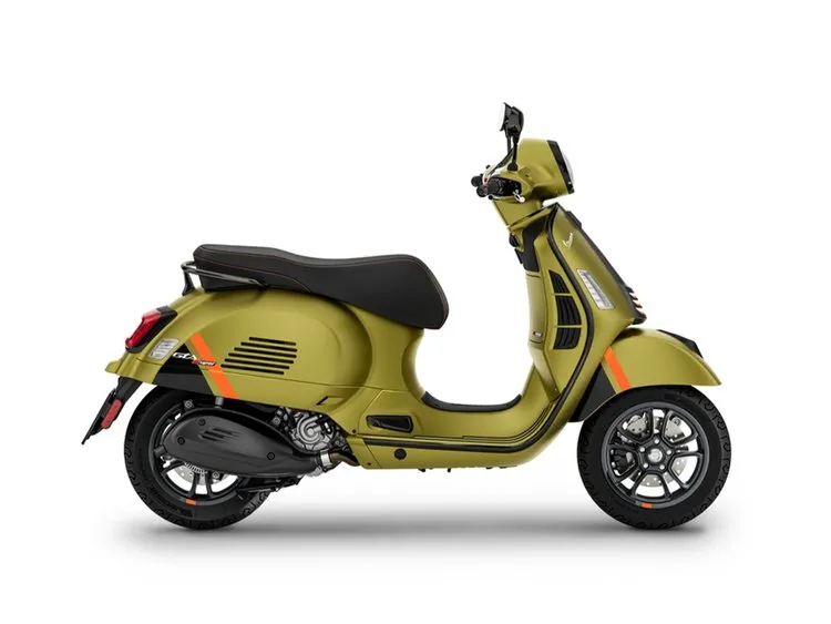 Super-Sport-Warm-Green-Vespa